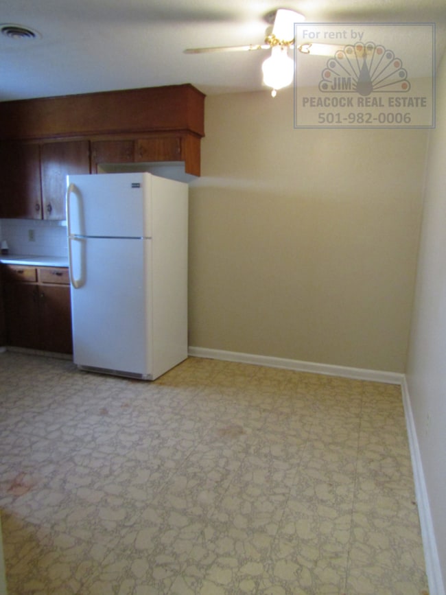 Photo - 512-512 Poplar St