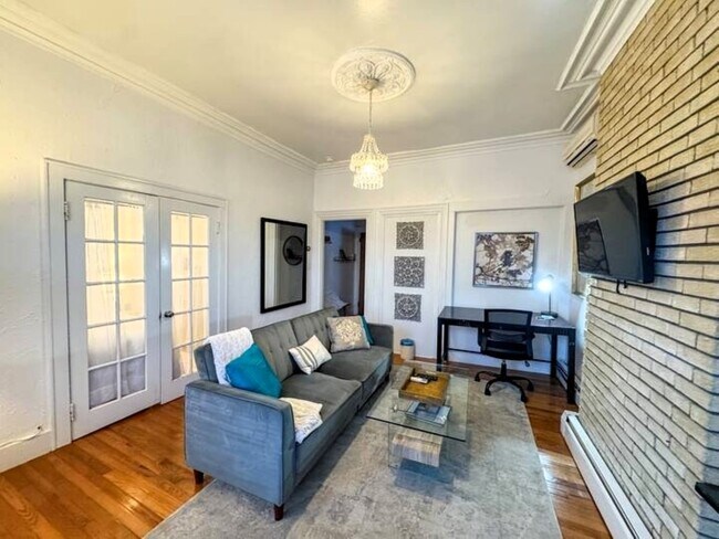 282 Washington St Unit 3