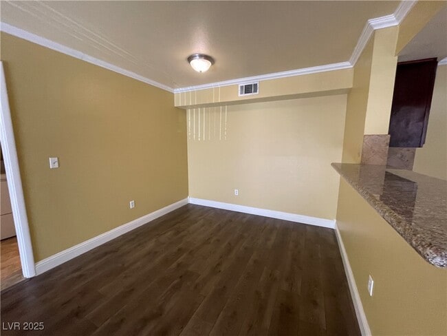 Photo - 1150 N Buffalo Dr Unidad 1041