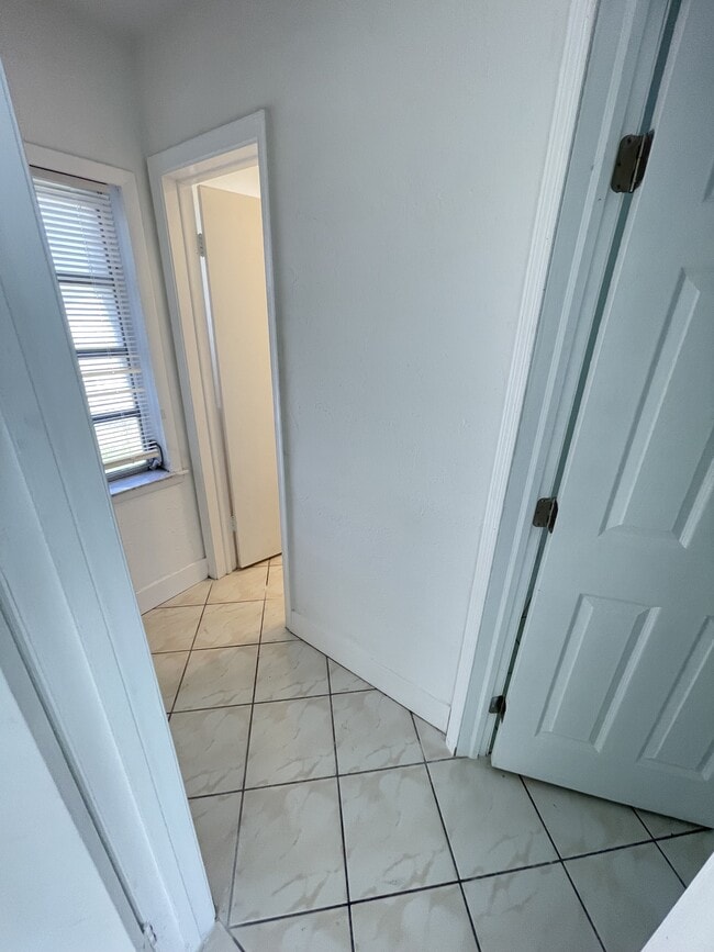 Photo - 7200 NW 77th St