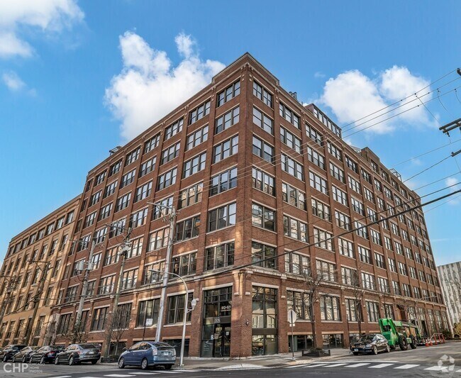 Building Photo - 411 S Sangamon St Unit 2A Rental