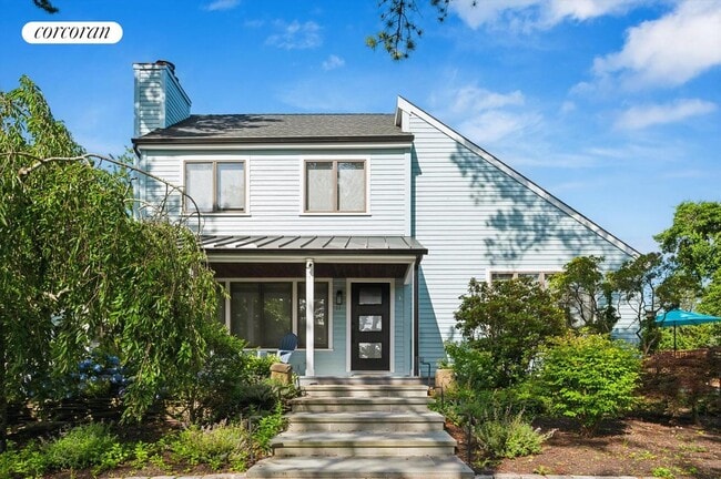 Photo - 11 Lawrence Ave