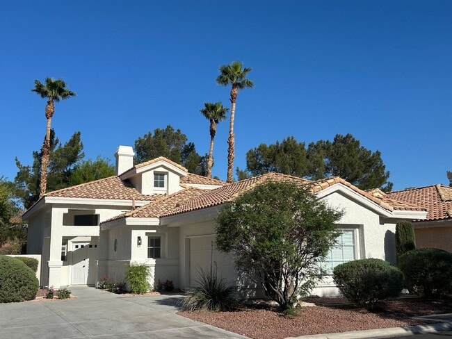 Photo - STUNNING DESERT SHORES MINUTES FROM THE LAKES!!!