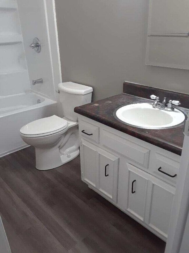 Photo - 1 bedroom duplex Unit 110 Nottingham Way