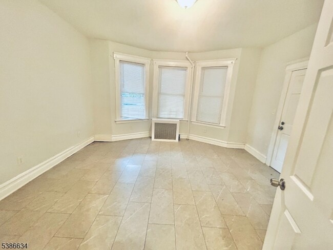 Photo - 182 Seymour Ave