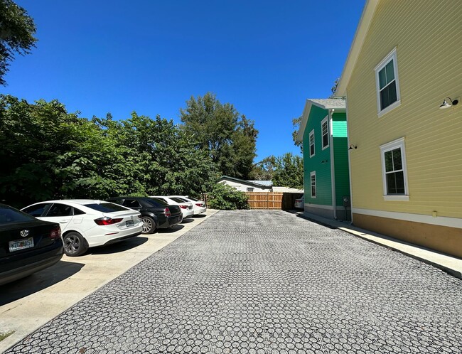 Photo - Recently Built 4 Bedroom 4 Bathroom House ...