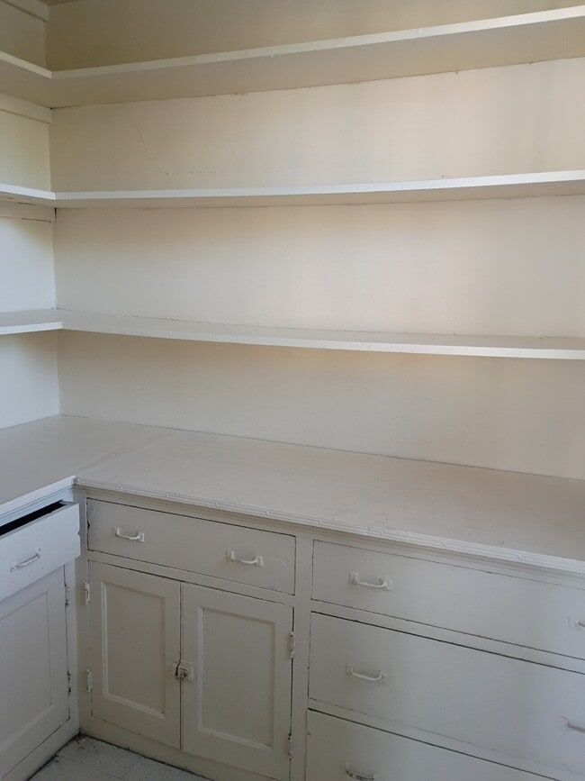 Photo - 2330 N 45th St Unit Upper