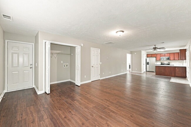 4465 Winton Dr