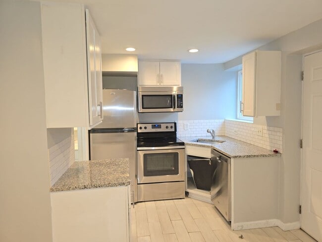 Photo - Studio unit available