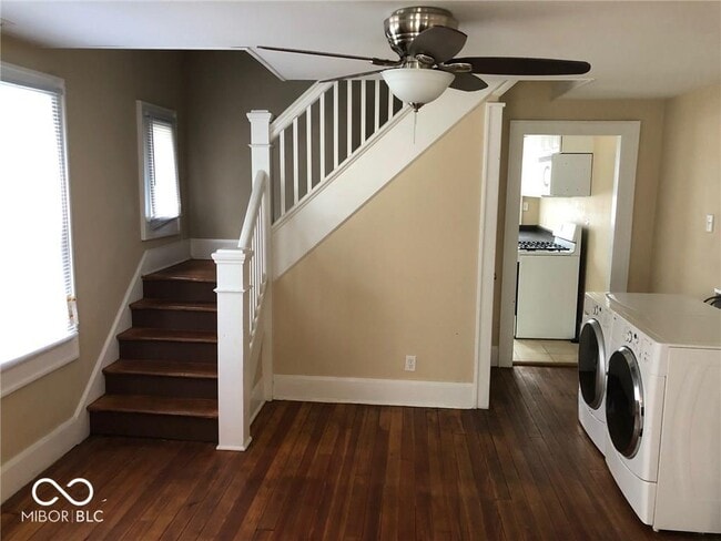 Photo - 1339 W Lee St