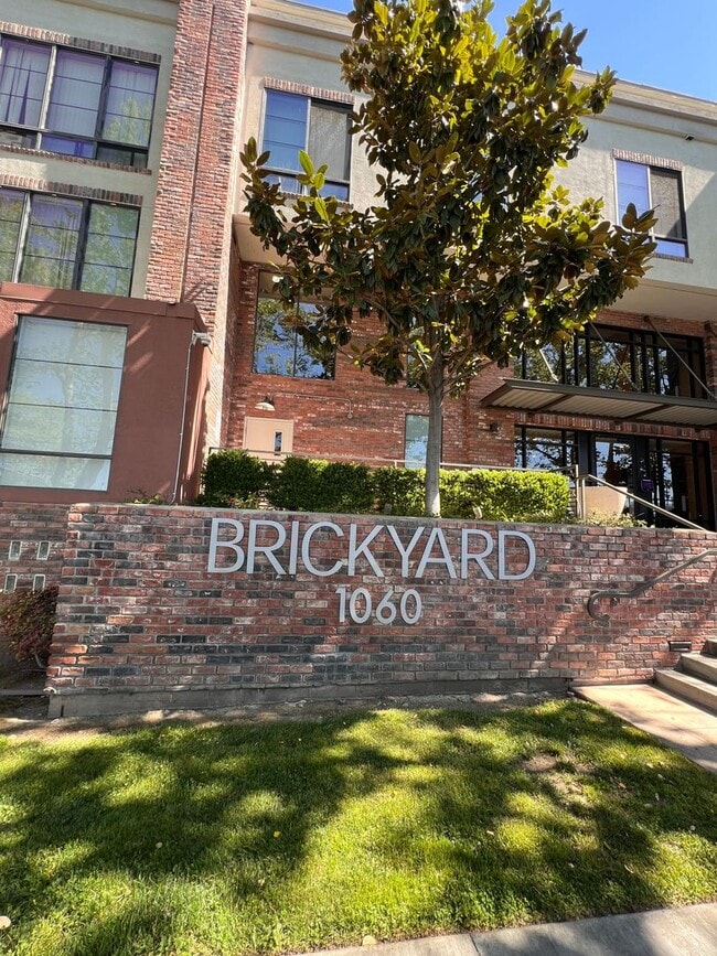 Building Photo - $2,500 1 bedroom 1 bathroom San Jose Brickyard Condo Near 280, Downtown SJ and SJSU Unit 351