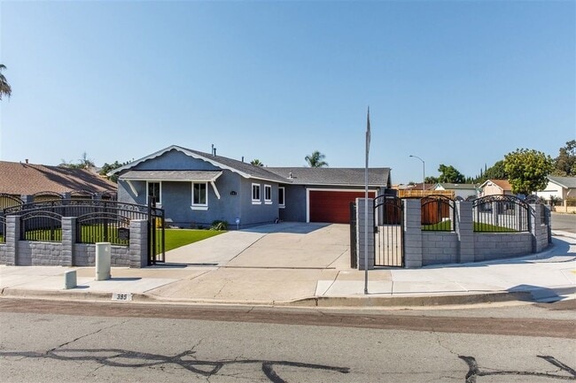 Photo - 395 Deep Dell Rd