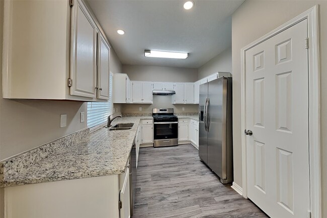 Photo - 15142 Red Cedar Cove Ln