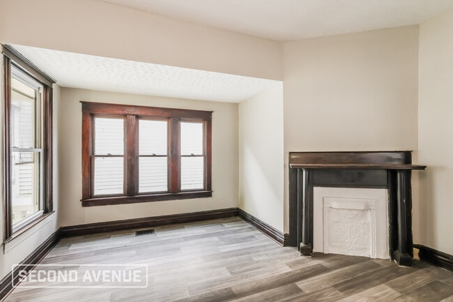 Photo - 2638 Hale Ave