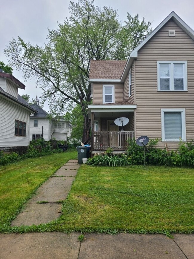 Building Photo - 1309 Grant Ave Unit 1309 Grant Ave Rental
