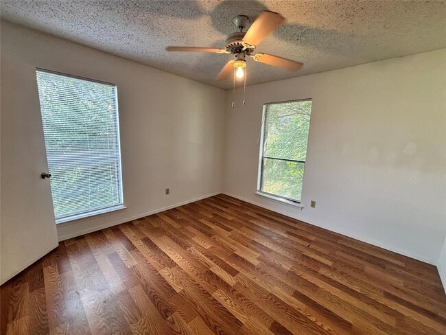 Photo - 249 Craddock Ave