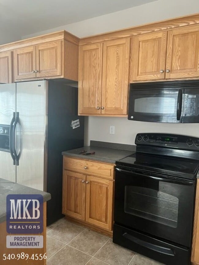 Photo - Spacious 3 Bedroom/ 2.5 Bath Home