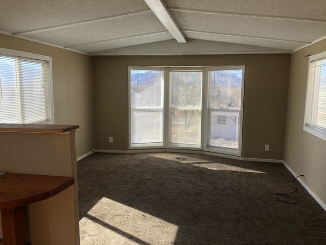 Photo - 800 Ponderosa Ln