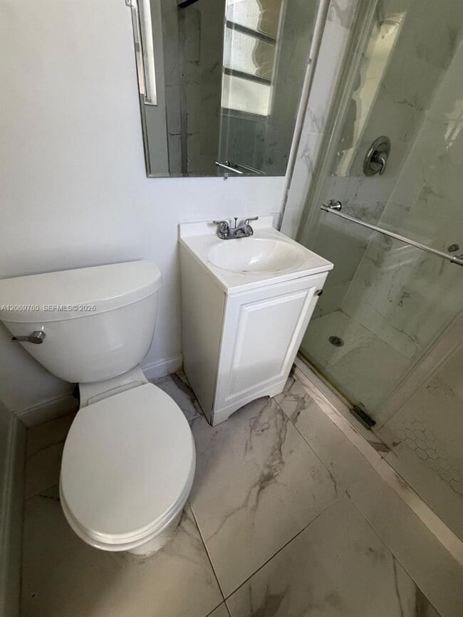 Photo - 890 NW 55th St Unidad 2