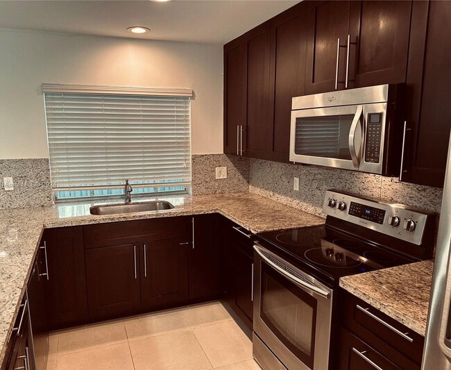 1374 Springside Dr Townhome Townhome Rental in Weston FL