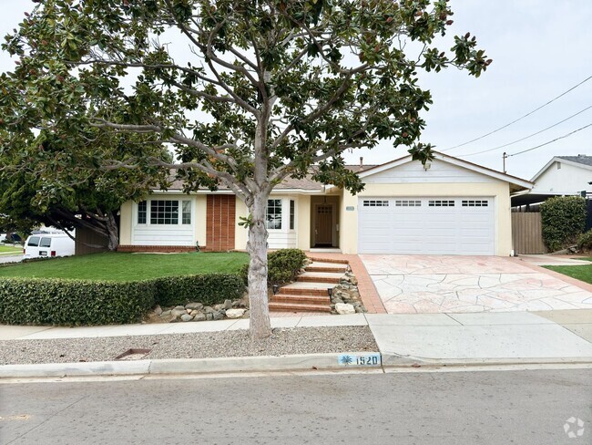 Building Photo - Charming Single Level Home in Carlsbad