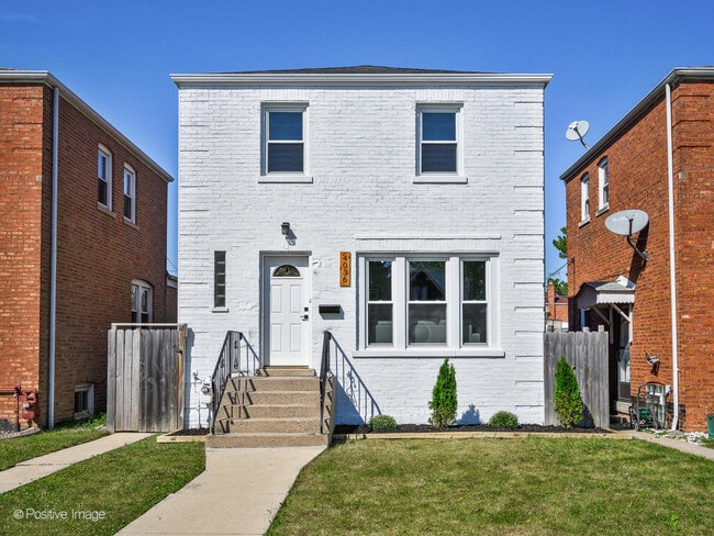 Photo - 4036 W 57th St