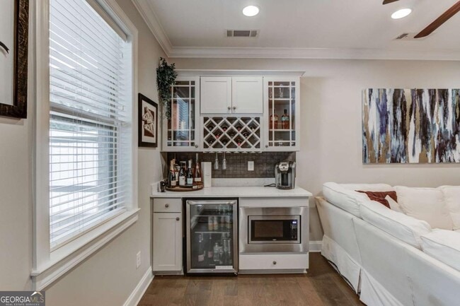 Photo - 1450 Edgebrook Ct NE