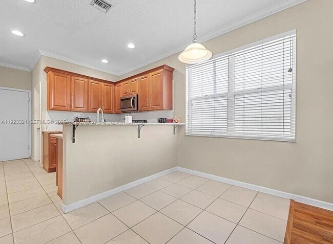 Photo - 168 Canterbury Pl