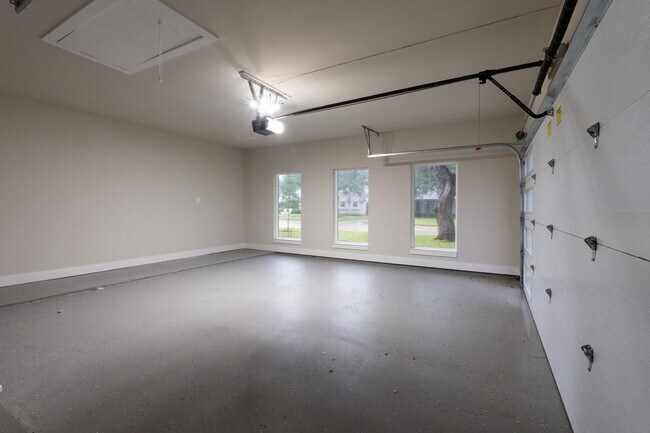 Photo - 10023 Piping Rock Ln