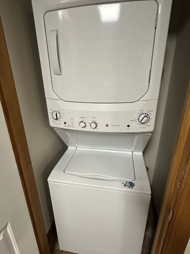 Photo - 2 Bedroom 2 Bathroom Condo!