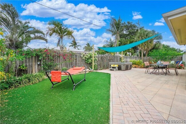161 SE 5th Ct