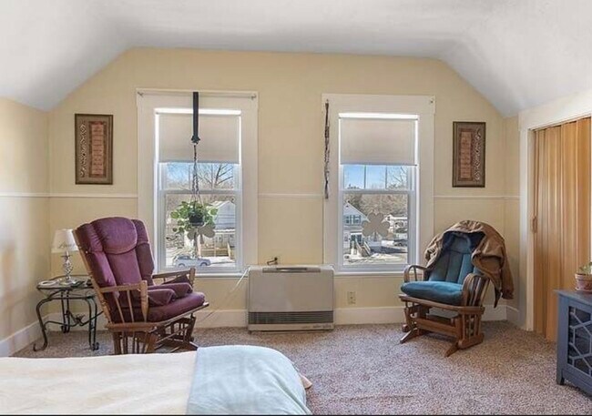 87 School St Unit 3