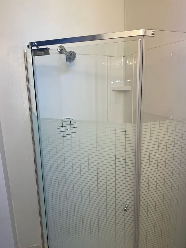 Photo - Hickory -Multi Unit Unidad 601 Hickory #10