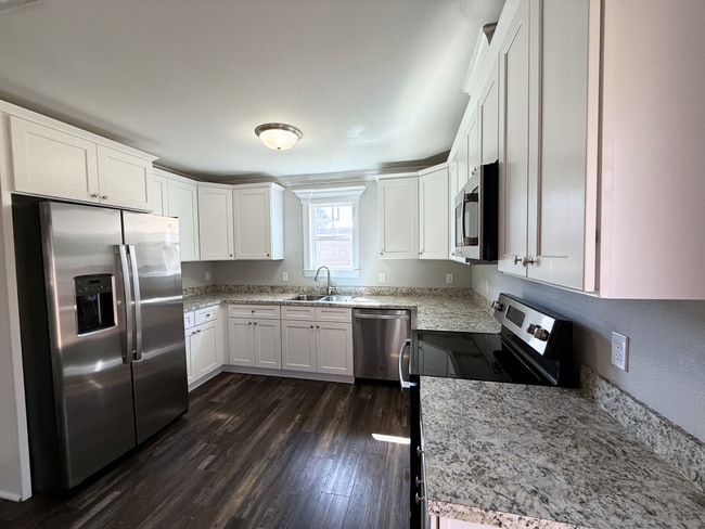 Photo - 120 Lance Ln