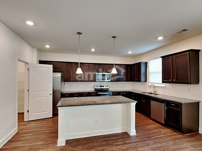 Photo - 2050 Brook Enclave Trail