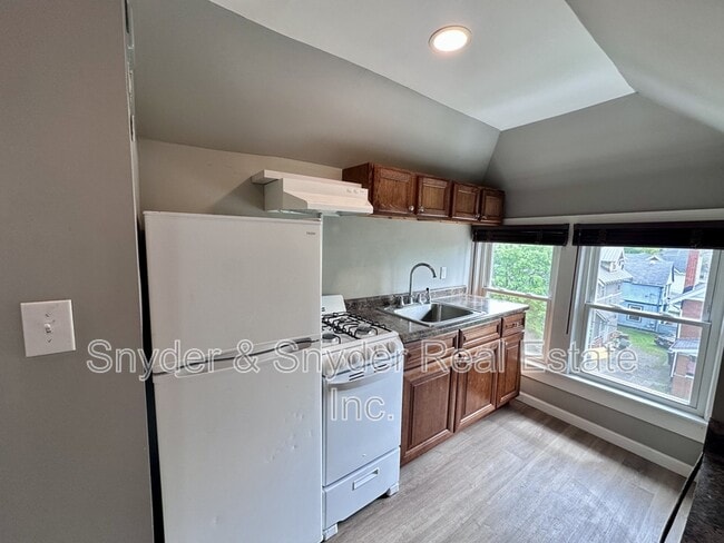 Photo - 132 Beck Ave
