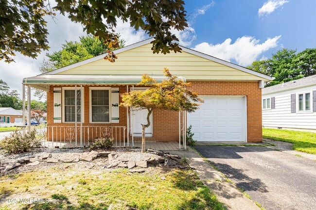 Building Photo - 65 Innsbruck Dr Rental
