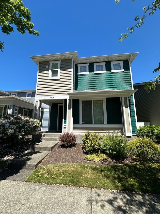 Building Photo - 7608 Traditions Ave NE