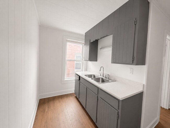 Photo - 89 Clinton St Unit 2
