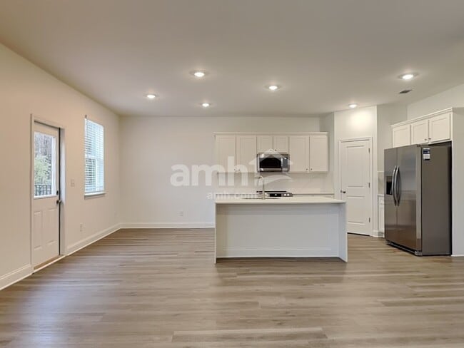 Photo - 430 Pointe Dr