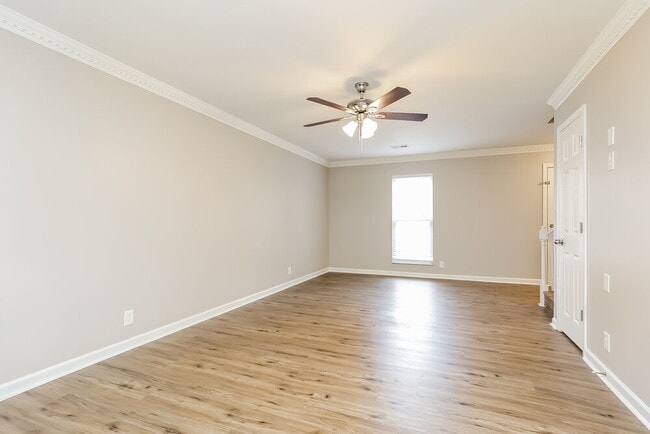 Photo - 113 Brockhampton Ct