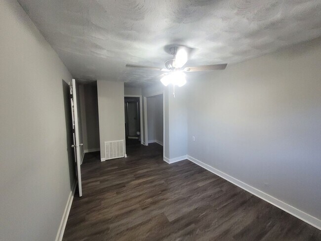 Photo - 2400 Bell St Unit B