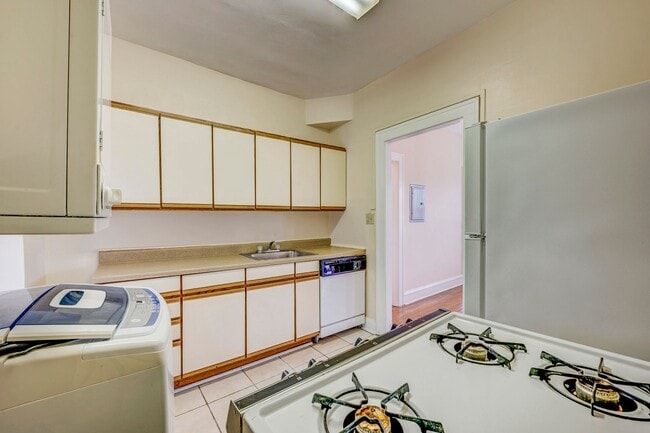 Photo - Heights Apartments at Cedar Fairmount