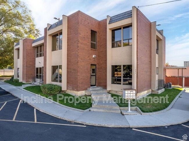 Photo - 405 S 100 E House