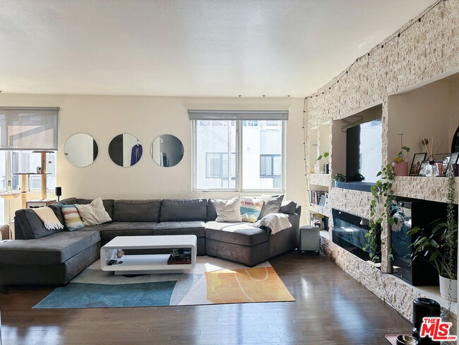 Building Photo - 1234 Wilshire Blvd Unit 521