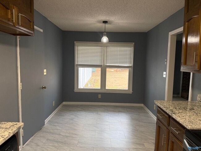 Photo - 1006 Wood Cir