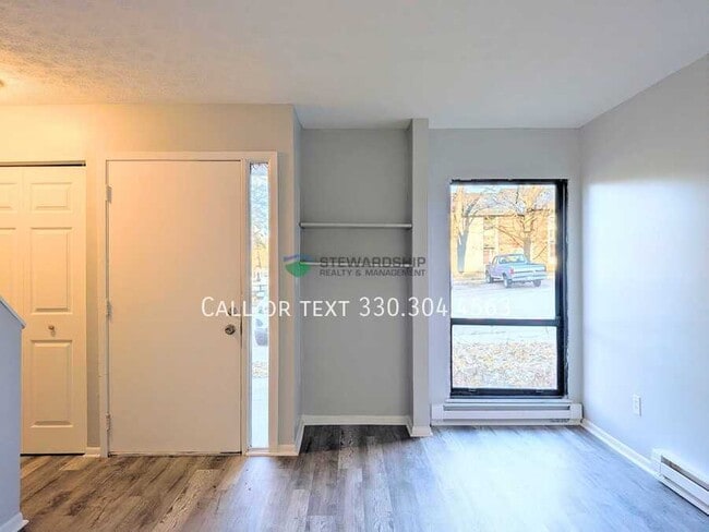 Photo - 311 Engadine Ct Unit D-7