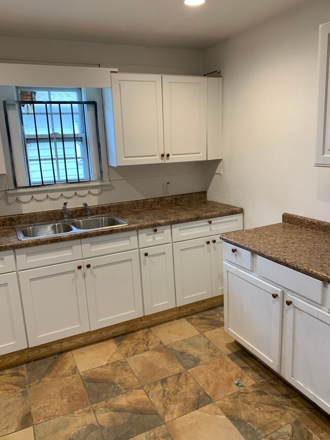 Newly Renovated Home Fairfield/ Ensley Area - Newly Renovated Home Fairfield/ Ensley Area