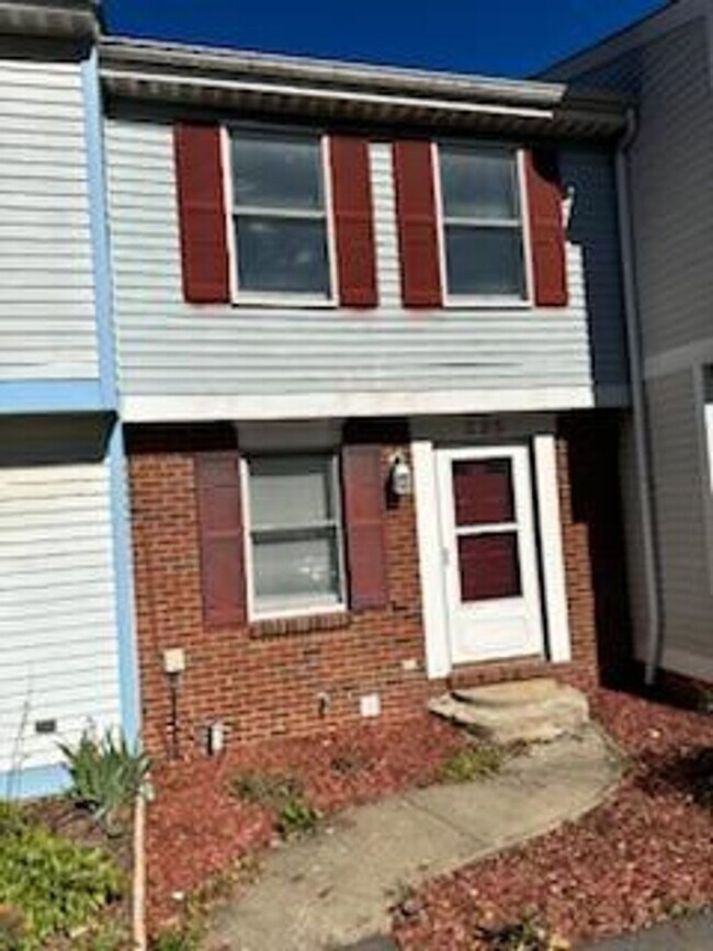 2-bedroom, 1.5-bathroom townhouse in Imper... - 2-bedroom, 1.5-bathroom townhouse in Imper...