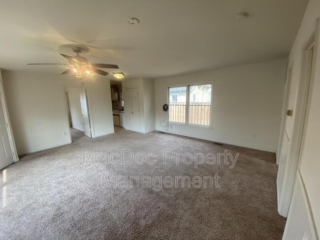 Photo - 227 Bend Farm Rd